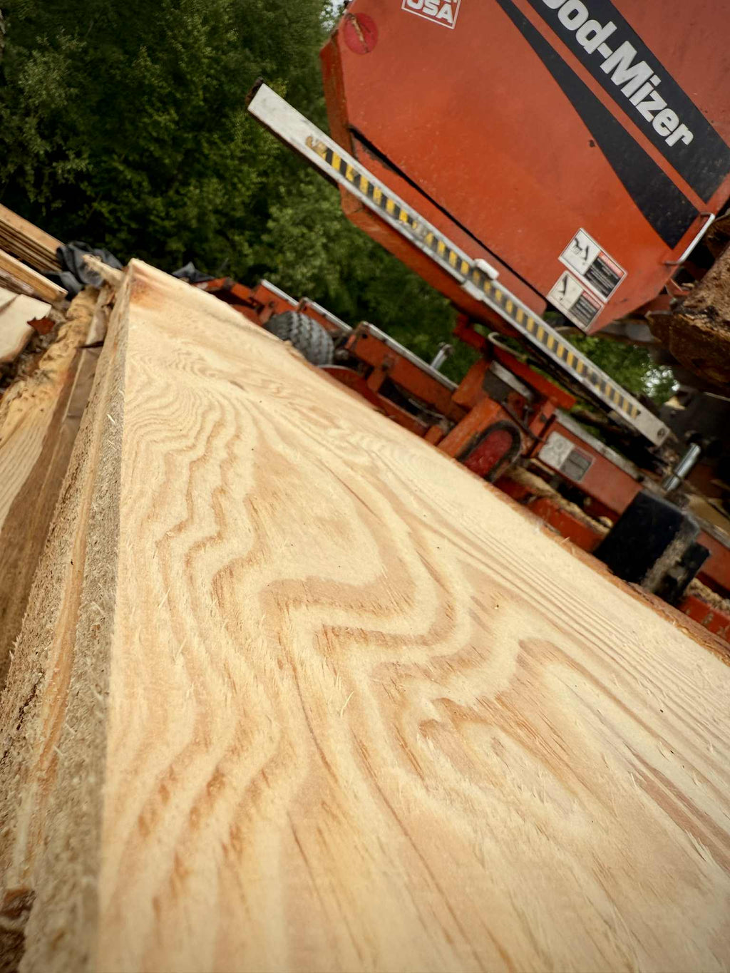 Rough sawn green (Pine/ Cottonwood)